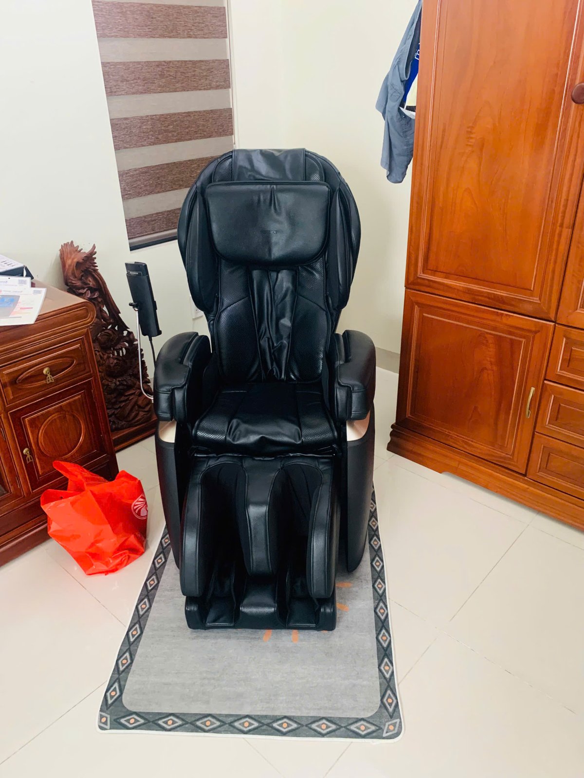 Vận chuyển ghế massage toàn quốc từ NgocJapan đến tận nhà khách hàng